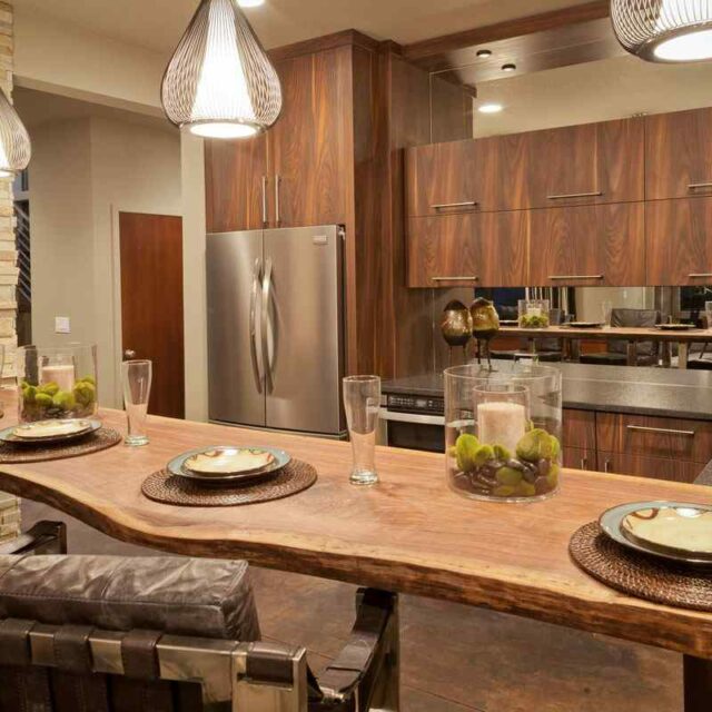 https://ilvillaggiodeipini.it/wp-content/uploads/2016/06/details-gallery-kitchen-1-640x640.jpg