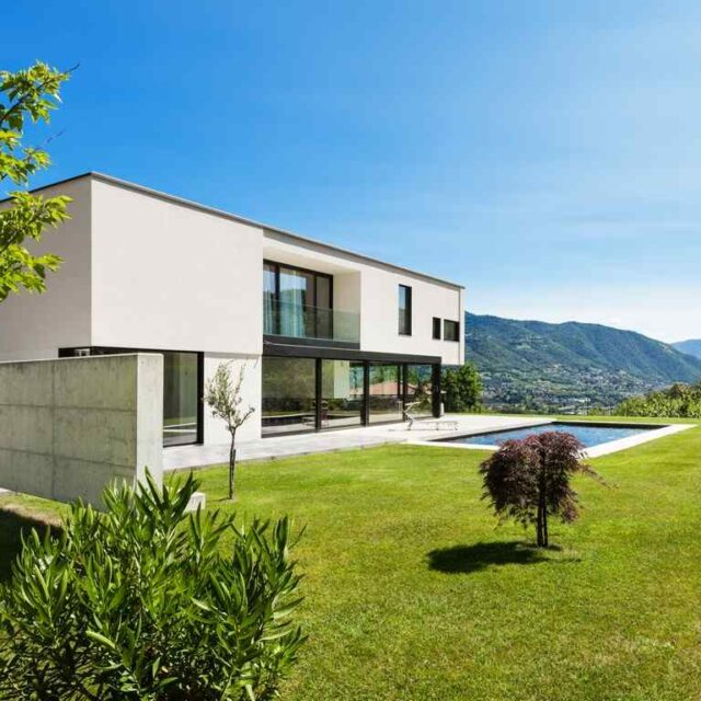 https://ilvillaggiodeipini.it/wp-content/uploads/2016/06/details-gallery-yard-1-640x640.jpg